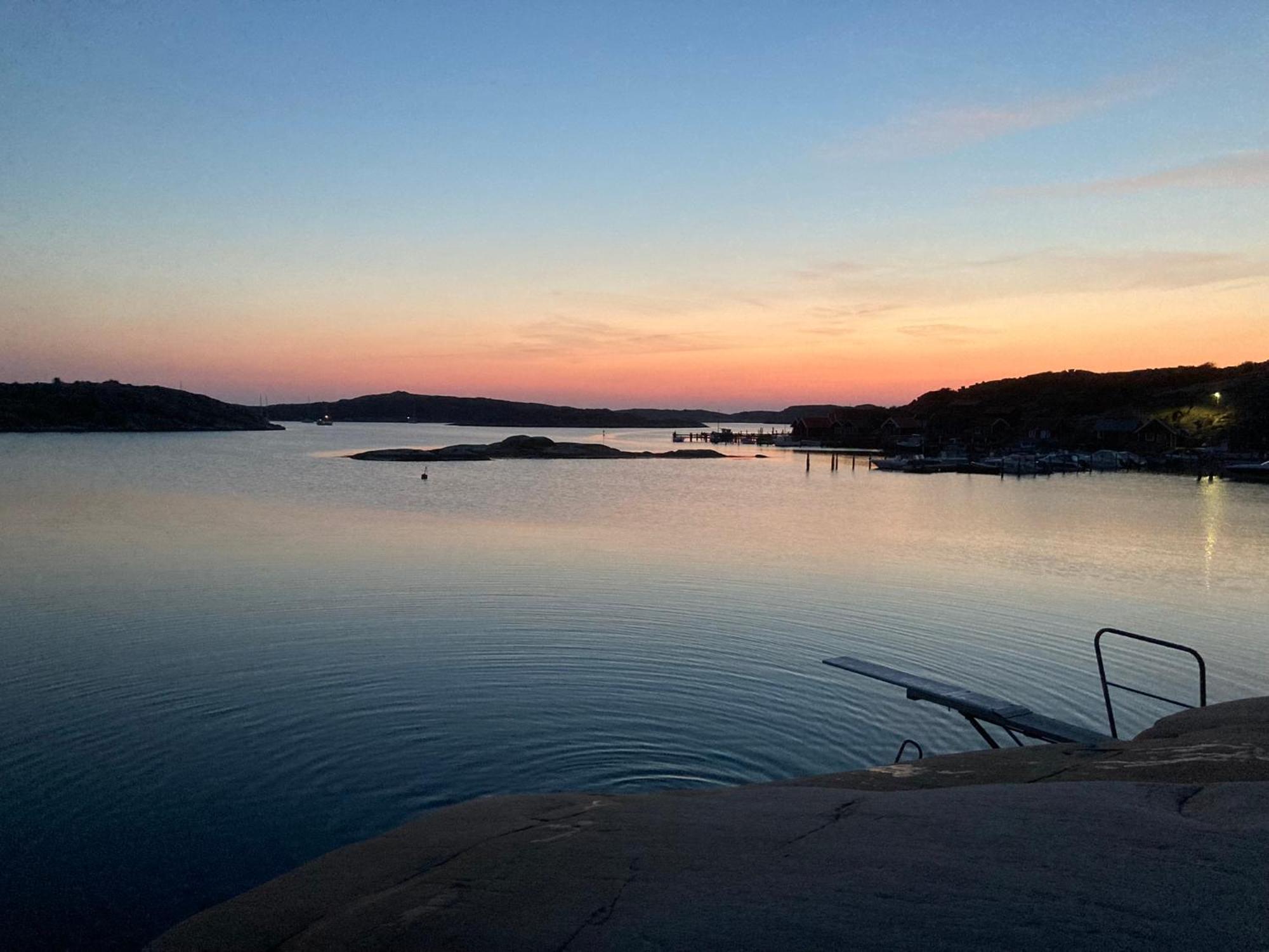 Kustnaera Vandrarhem Hamburgsund Exterior photo