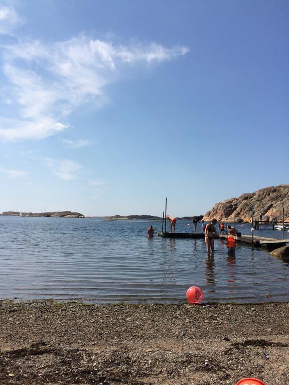 Kustnaera Vandrarhem Hamburgsund Exterior photo
