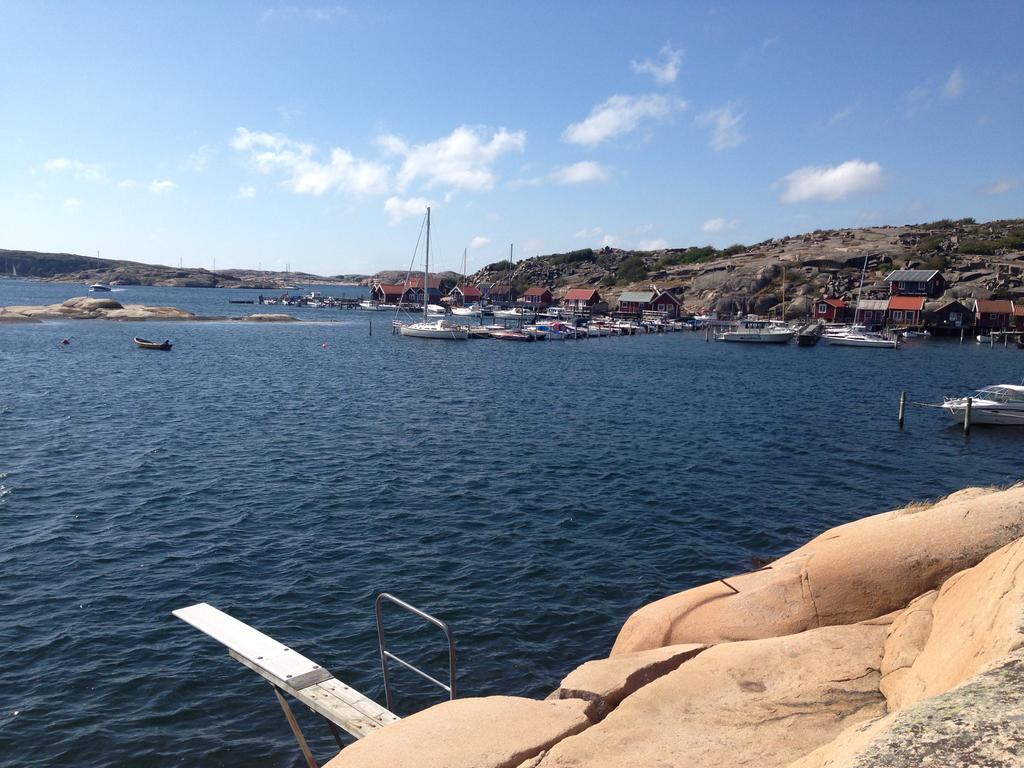Kustnaera Vandrarhem Hamburgsund Exterior photo